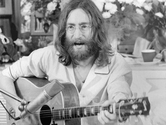 Imaginea articolului Ascultă Smart Radio. John Lennon a început să înregistreze albumul ”Double Fantasy”, pe 7 august 1980