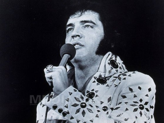Imaginea articolului ASCULTĂ SMART RADIO | Una dintre maşinile lui Elvis Presley este scoasă la licitaţie chiar dacă a ajuns o rablă