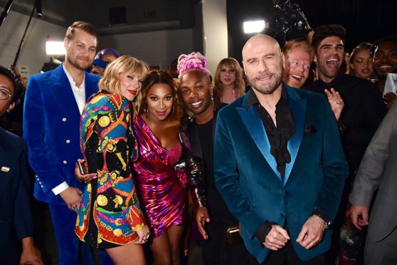 Imaginea articolului Gafă la premiile MTV: Un actor celebru a confundat un travestit cu artista Taylor Swift