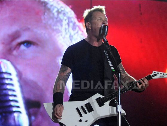 Imaginea articolului James Hetfield s-a născut pe 3 august 1963; pe 3 august 1991 era lansat albumul "Metallica"