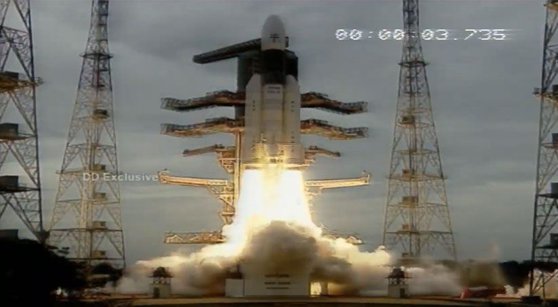 Imaginea articolului Sonda spaţială indiană Chandrayaan 2 s-a plasat cu succes pe o orbită a Lunii | VIDEO