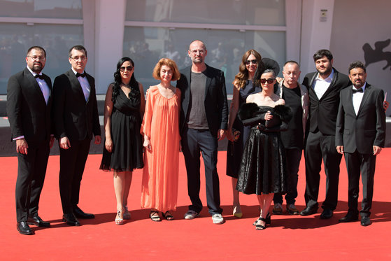 Imaginea articolului Documentarul "colectiv", de Alexander Nanau, a avut premiera la Veneţia | GALERIE FOTO 