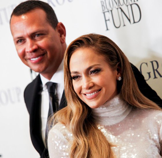 Imaginea articolului Impresionaţi de cazul unui copil sărman, Jennifer Lopez şi logodnicul ei cumpără mâncare pentru o şcoală, timp de un an