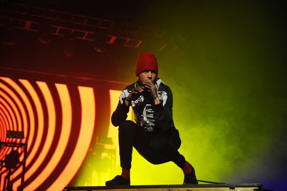 Imaginea articolului Ascultă SMART RADIO. ”Blurryface”, al trupei Twenty One Pilot, cel mai bine vândut album rock al deceniului