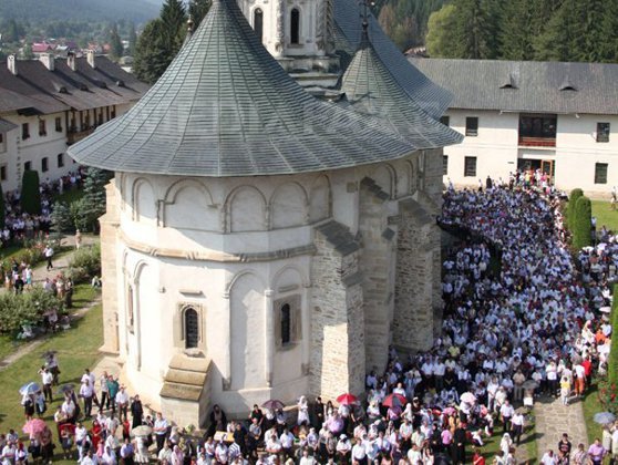 Imaginea articolului Sfinţii Mihail şi Gavriil, ocrotitorii jandarmilor, sărbătoriţi vineri. Obiceiuri şi tradiţii în această zi