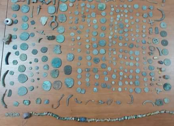 Imaginea articolului Comoară arheologică din patrimoniul cultural descoperită în casa unui bărbat din Tulcea