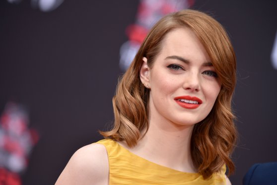 Imaginea articolului Cu cine s-a logodit actriţa Emma Stone 
