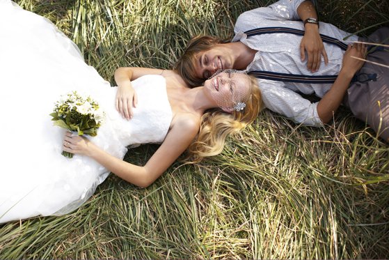 Imaginea articolului Un bărbat care a întârziat la propria nuntă şi-a găsit mireasa căsătorită cu altul. Cum s-a răzbunat