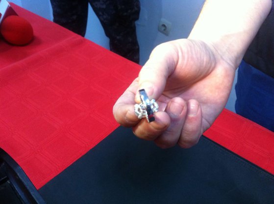 Imaginea articolului Şi-a cerut iubita în căsătorie în noaptea dintre ani, dar la scurt timp a cerut ajutorul pompierilor. Aventura prin care a trecut un cuplu de americani