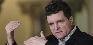 Ce înseamnă să lucrezi pentru oameni, nu pentru partide